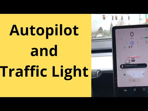 Tesla stoppt selbstständig vor roter Ampel Tesla stoppt selbstständig vor roter Ampel