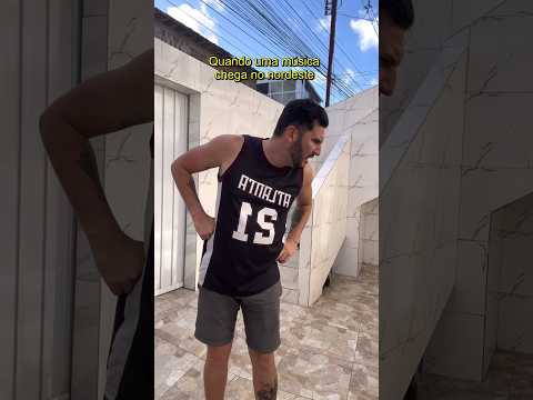 Quando uma música chega no nordeste 😂😂😂