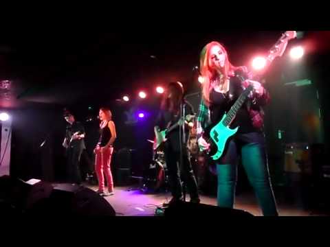 Tie for Die - Loutka - Rock Café