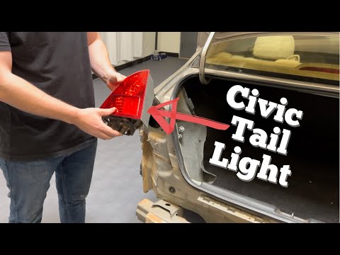 How To Remove A 2001 - 2005 Honda Civic Tail Light - DIY Change, Replace,  Install Outer Taillight