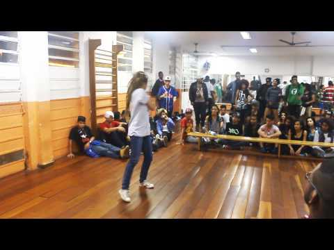 CDU MAIO / Batalha de WAACKING - Leide vs Kelly (Semi-Final).