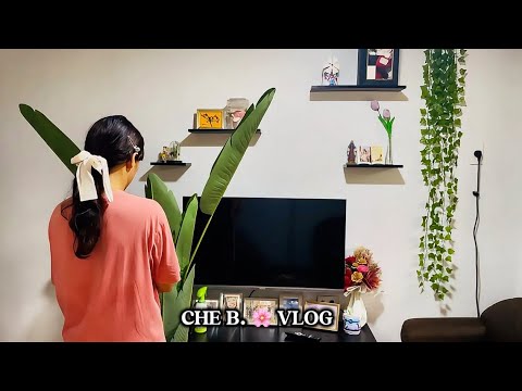 A Day in my Life| Decorating my Tiny Home| Shopping| Slow and Cozy Vlog