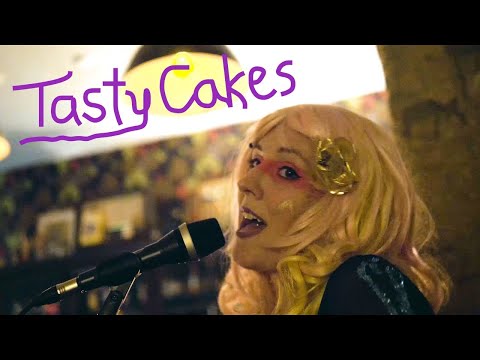 Alfred Ladylike - Tasty Cakes (FULL SONG LIVE)