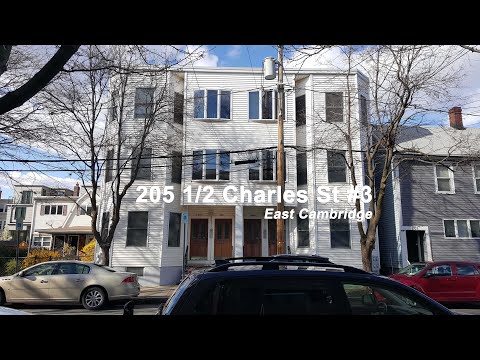 205 1/2 Charles St #3