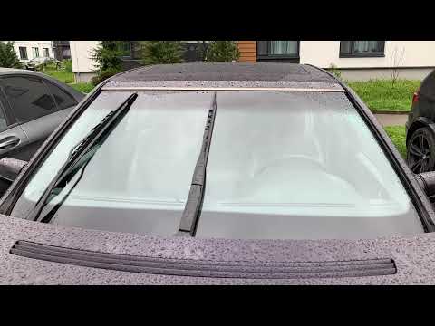 Windscreen wiper W140 (Slow motion)