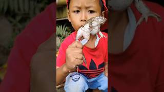 Download lagu It turns out that frogs are delicious to eat 😱 mp3 Download lagu It turns out that frogs are delicious to eat 😱 mp3