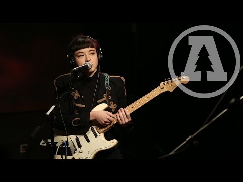 Ohmme - Furniture | Audiotree Live