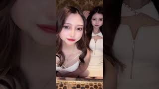 6.21超絶可愛い二人組のパンチラ🩷ついに右の子が！ポロリもしてるような…