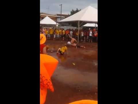 TUSCA 2012 - TENDA (03/11/2012) - Banho de lama