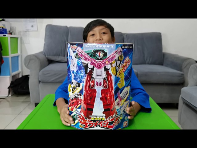 Vídeo relacionado con Bandai Mashin Sentai Kiramager Robot Series 01 Mashin Gattai DX Kiramaizin Set