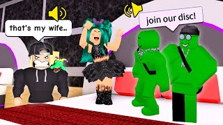Exposing ROBLOX ODERS on VOICECHAT with my HUSBAND