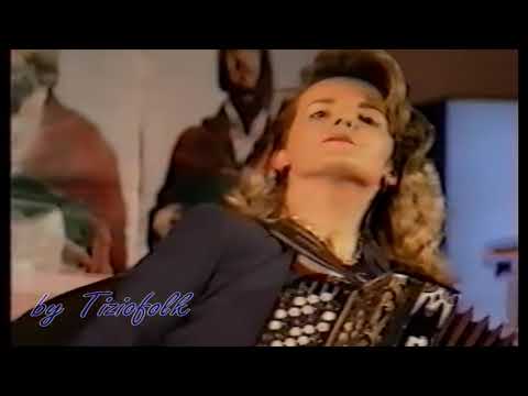 LUNA DI MIELE polka eseguita da BARBARA LUCCHI e MASSIMO VENTURI