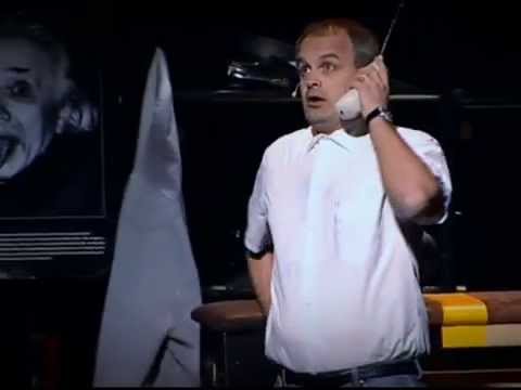 HUR TÄNKER HON?  - Hela akt 1 - Johan Rheborg