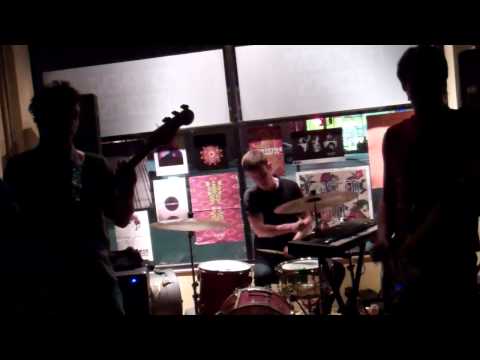 Cuntz - live at Permanent Records, Eagle Rock, CA 10/02/2013