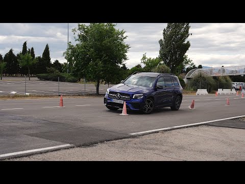 Mercedes-Benz GLB 200 d 4MATIC 2019 – Maniobra de esquiva (Moose test) y eslalon | km77.com