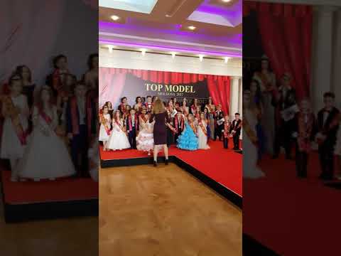 Beatrice Ungureanu Top MODEL 2017