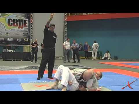 BRASILEIRO CBJJE 2013 - Beto Ortiz x Jeferson Godoi by X-COMBAT