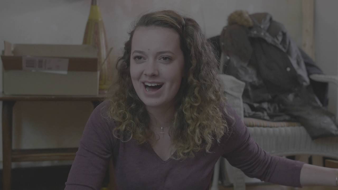 Behind the Scenes of Dead Tongues: Phoebe Fox