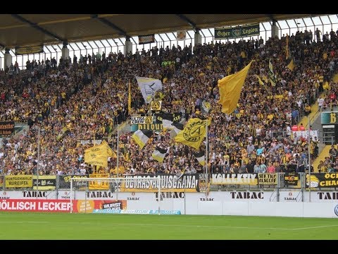 You Never Walk Alleng