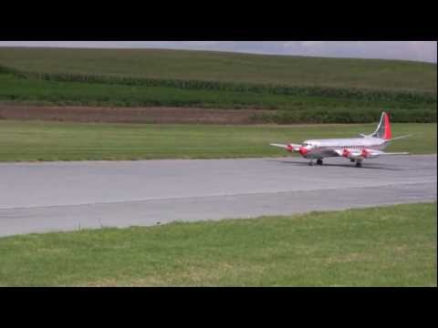 GIANT  LOCKHEED  ELECTRA  L-188 FLIES AT SMMAC