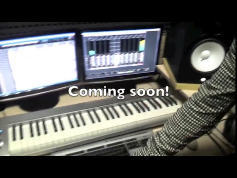 Flavy Deejay in studio