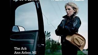 Lucinda Williams - Pale Blue Eyes (Lou Reed cover)