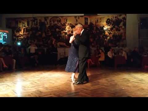 El Chino Perico y Paola Tacchetti, bailan al Polaco Goyeneche. 1/2