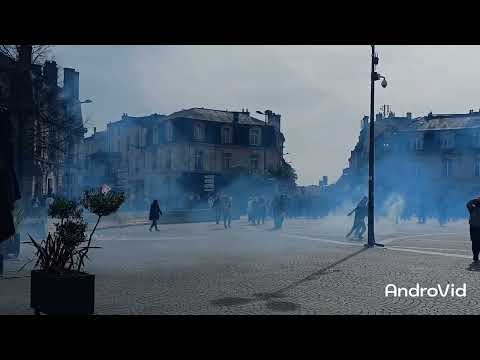 A Bordeaux le 28 mars 2023 Manifestation contre la réforme des retraites, fin de la manifestation