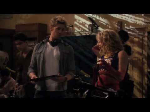 Dan and Marti - 1x18 - Scene 1