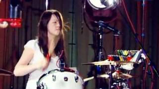 The White Stripes - I&#39;m Slowly Turning Into You - Radio 1