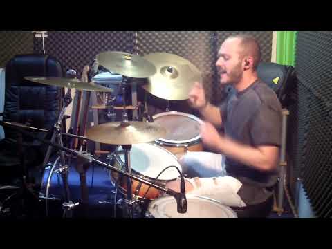 AC/DC - Thunderstruck(Drum Cover by Robert )