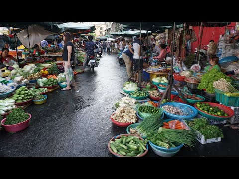 Orussey Evening Street Market - Fresh Whole Roasted Pig, Vegetable, Seafood & More Food Selling Here