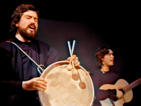 Quilapayún 1976 - Mi Patria [VIDEO EN VIVO]