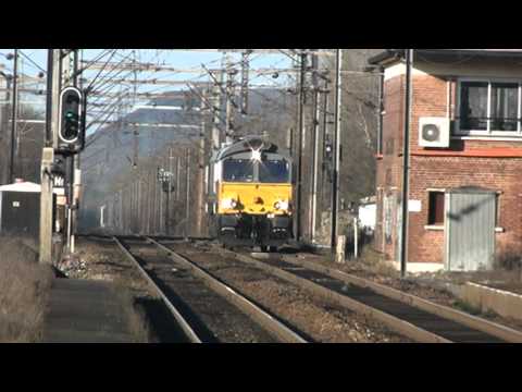 A French Class 66 Heading South Through Bully Grenay Station Dec 2011