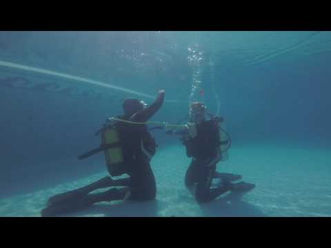 PADI Alternate Air Source stationary