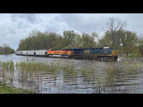 CPKC 374 Rolling Through The Floodwaters.      #steelhighway