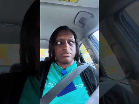 My first order from the tic toc shop nothing fancy just a lunch bag. It also has a longer strap.