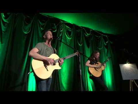Petteri Sariola & Mike Dawes - Titanium (Cover) @ Viersener Gitarrentage