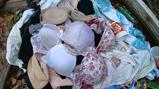 Classify Clothes Someone Left At The Apartment Building Dump 🗑️♻️