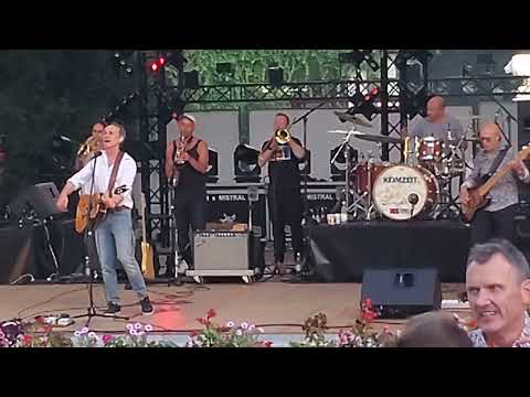 Keimzeit Live 2025 im Rosengarten Forst: "Kling Klang"