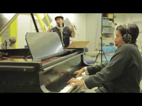 Dr. Tompi & Prof.Tjut Nyak Deviana Daudsjah: Naik Delman, by Ibu Soed.