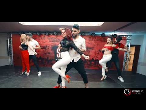 download lagu mp3 mp4 La Escencia De La Bachata, download mp3 La Escencia De La Bachata free downloadn, video klip La Escencia De La Bachata