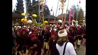 preview picture of video 'Pepada Agung Kedasa Pr. Batur (2)'