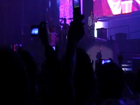 GUNS N ROSES-NOVEMBER RAIN LIVE@SEOUL OLYMPIC PARK 2009(FULL VERSION)