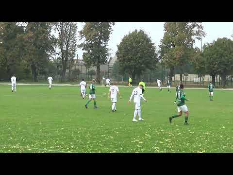 Wisła Borek -Avia Kamionki strzał Macieja Grzemskiego z dystansu przepiękne uderzenie 1-0
