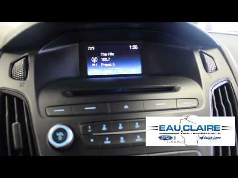 2015 Ford Focus SE in Tuxedo Black