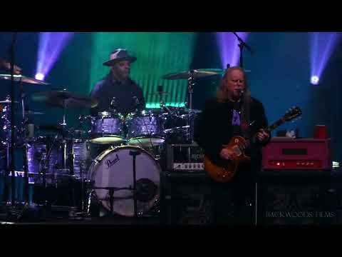 Gov't Mule:  "Big Leg Woman (With a Short Mini Skirt)"  (Israel Tolbert Cover)  Live  10/25/25