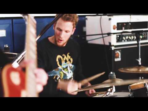 Popbüro Sessions Folge 77: Bees Made Honey in the Vein Tree - Medicine