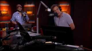 Brad Paisley's bathroom problem...