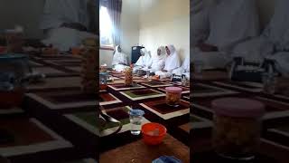 Download lagu Ngaji d delemnya nyai hajah uswatun hasanah mp3